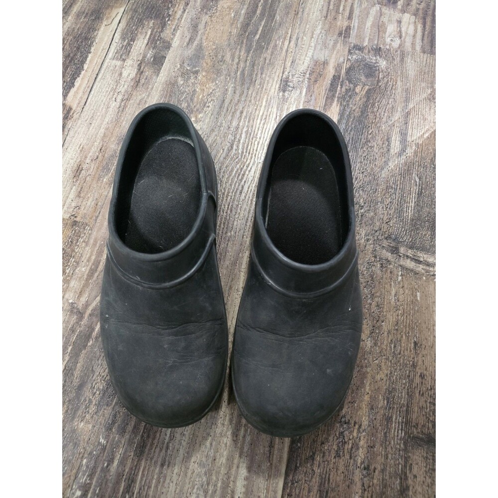 Crocs Shoes Womens 7 Black Clogs Work Slip Resistant Bistro Work Closed Toe Back